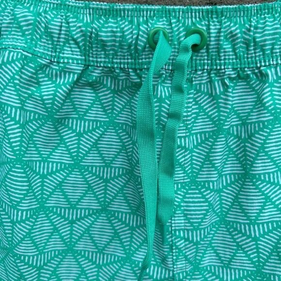 Lauren James Green Patterned Shorts - Picture 3 of 3